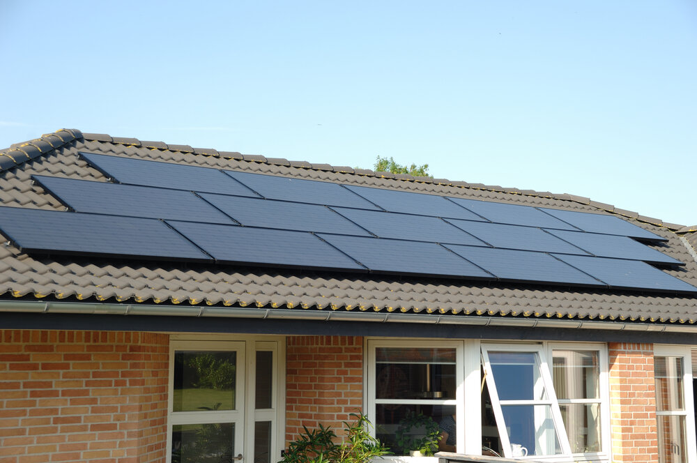 Home with Solar Panels - Colorado Solar Panel Installation for homes